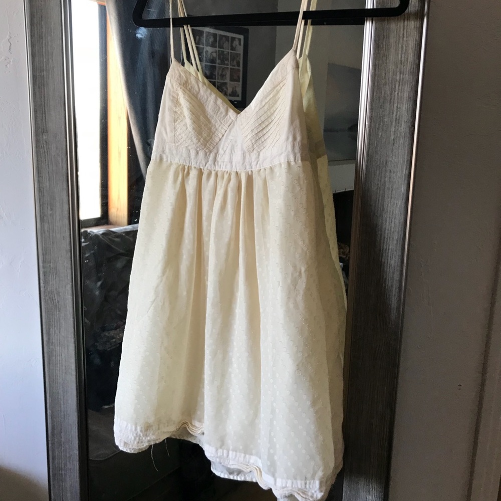 Short yellow dress